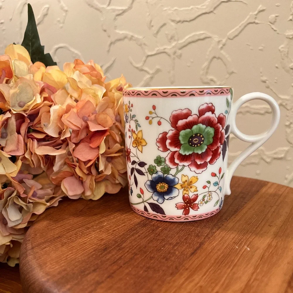 Wedgewood Archive Pink Chrysanthemum Bone China Mug